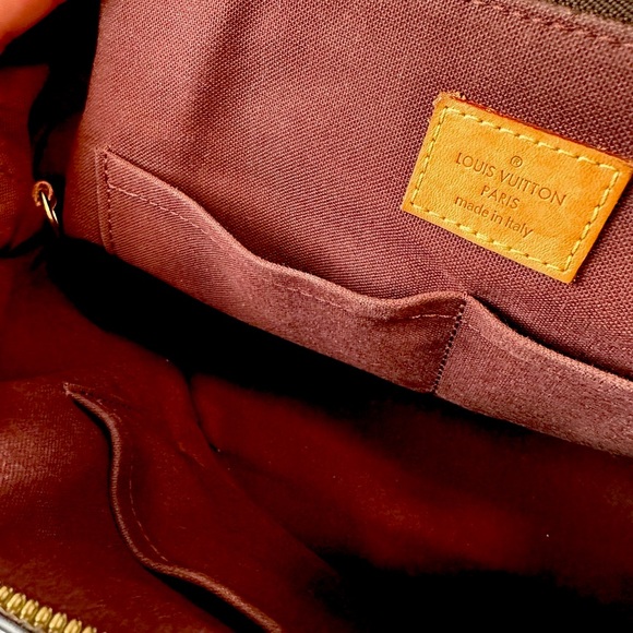 Authentic Louis Vuitton Turenne MM Monogram dust bag and box included. Well-kept - Picture 7 of 15